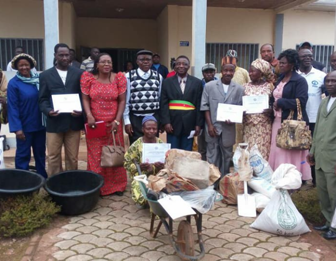 Promotion of livestock farming: award of prizes to livestock farmers, Alou Council for 2017 financial year.